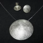 Kette und Ohrringe Set