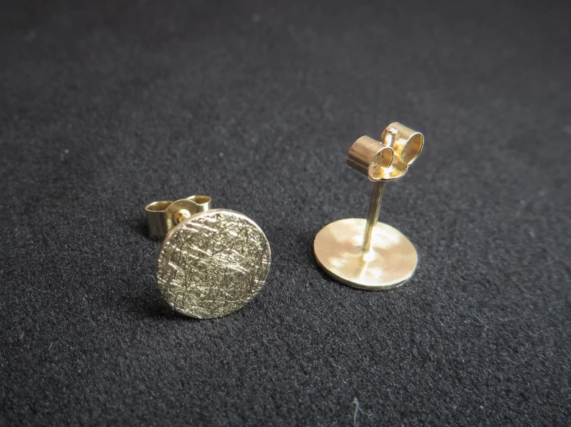 Ohrstecker gold rund flach