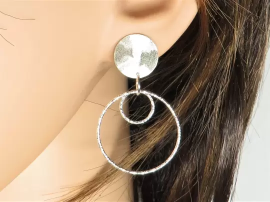 Ohrstecker mit mehreren Kreisen